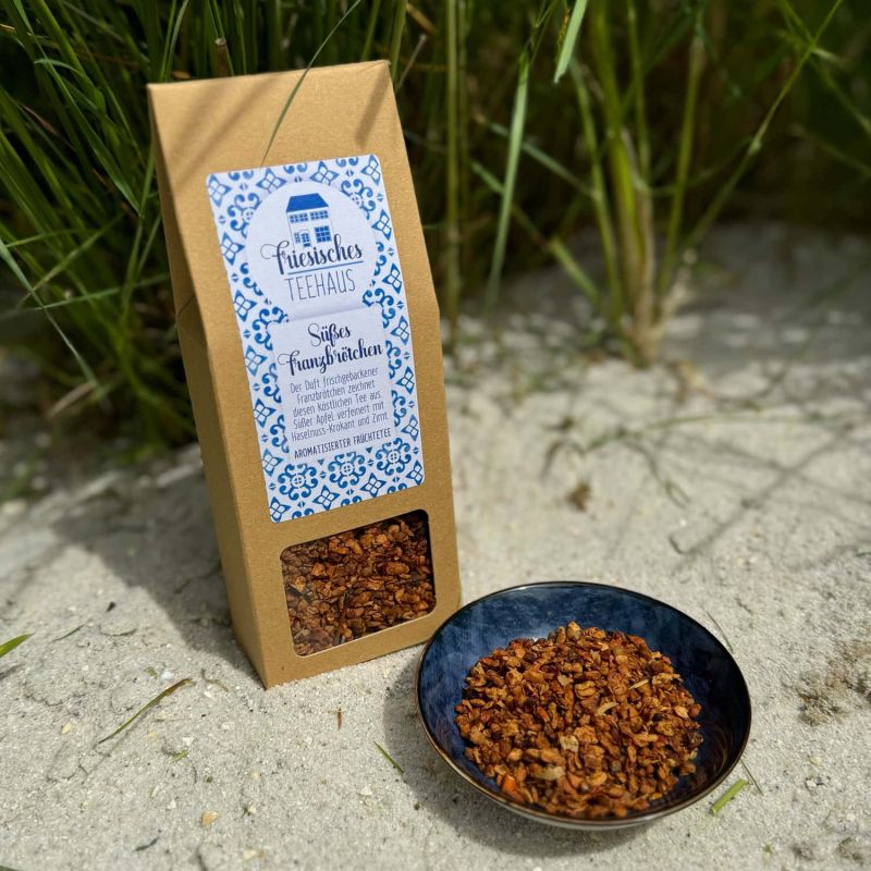 Friesisches Teehaus - Süßes Franzbrötchen - Früchtetee - Strand
